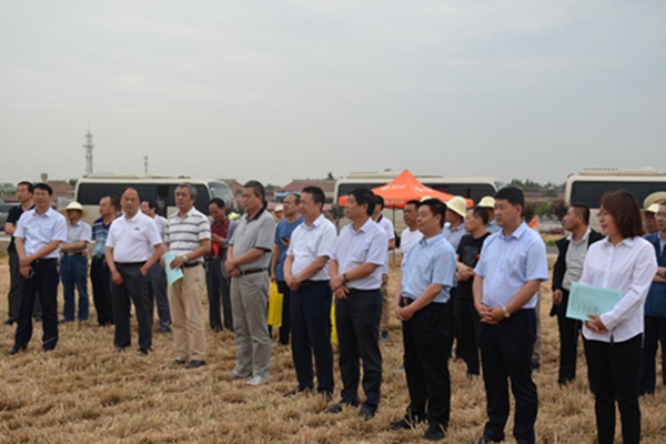 08123438wuia_副本.jpg